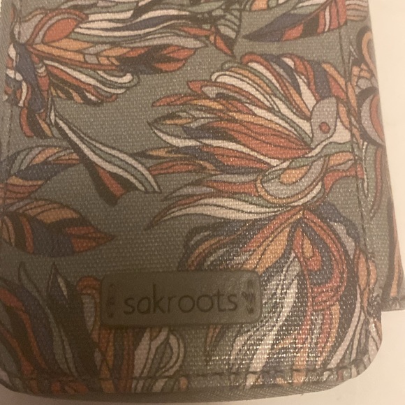 EUC. Sakroots bohemian style multi gray wristlet/wallet. - Picture 3 of 15